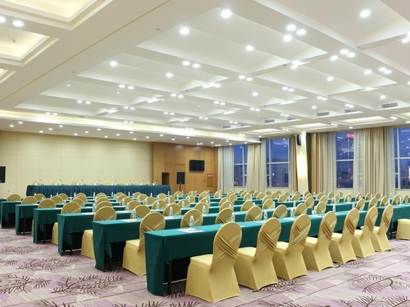 The Grand Plaza Hotel Ji'an  Exterior foto