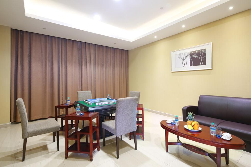 The Grand Plaza Hotel Ji'an  Exterior foto